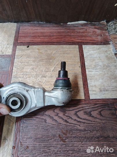 Рычаг на Ауди а6с5 дорест