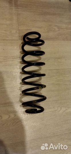 Пружина задняя jetta 6