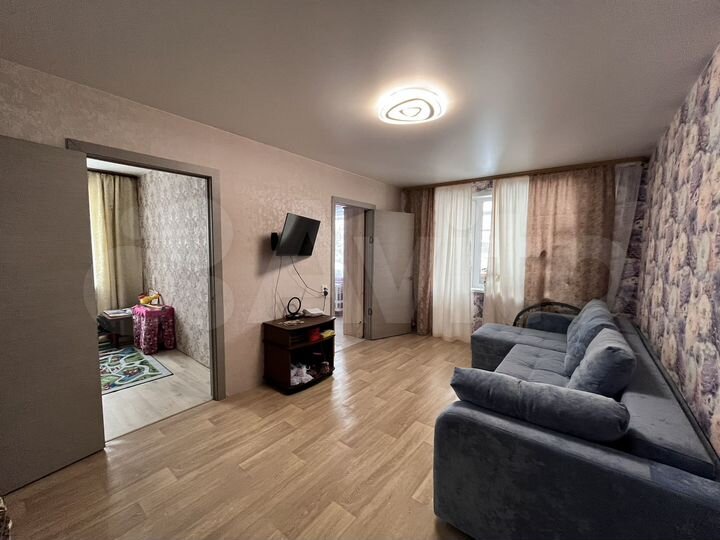 4-к. квартира, 62 м², 2/5 эт.