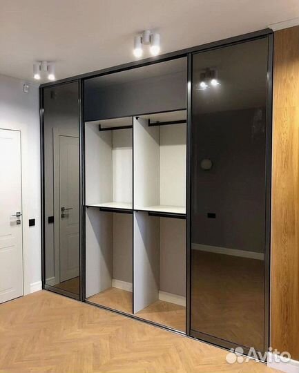 Современный шкаф купе