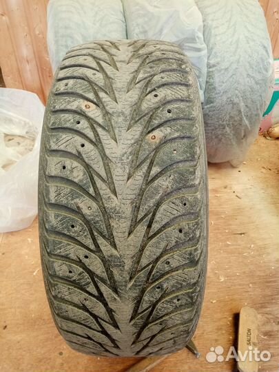 Yokohama 125T 215/50 R17