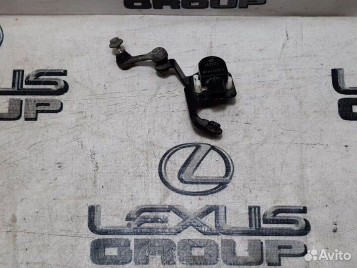 Датчик дорожного просвета зад. Lexus NX300h