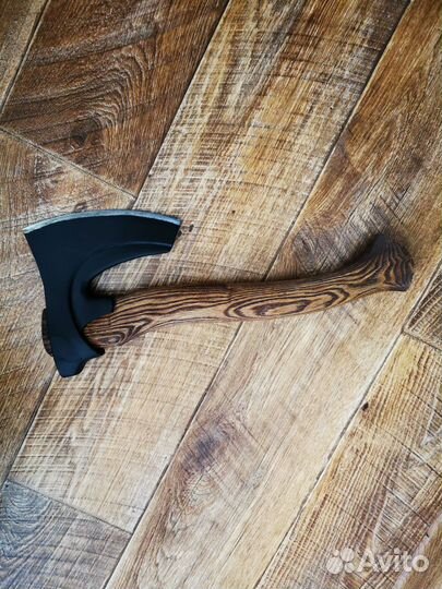 Кованный топор ручной работы