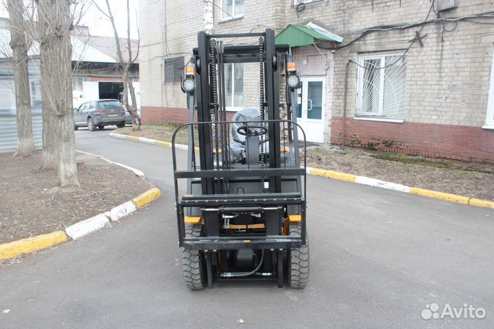 Вилочный погрузчик UN Forklift FG15, 2024