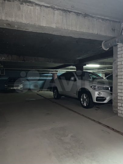 Машиноместо, 18 м²