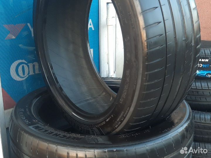 Michelin Pilot Sport 4 245/45 R19 102Y