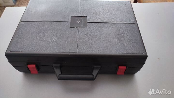 Изотропный измеритель электромагнитных полей