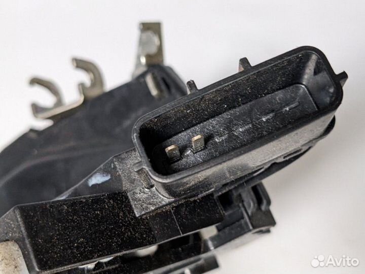 Замок двери передний левый Nissan Serena C26 MR20