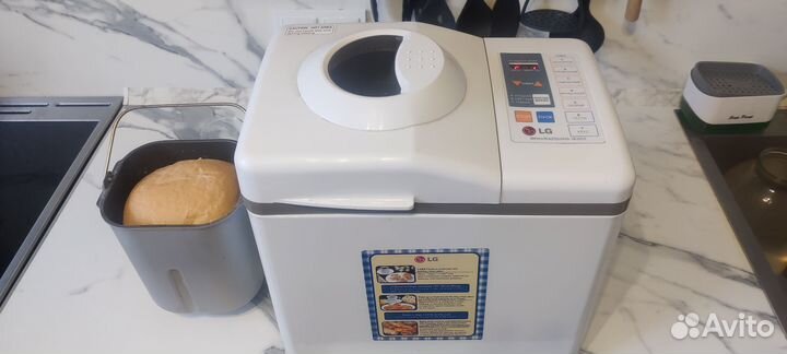Хлебопечь LG HB-202 CE