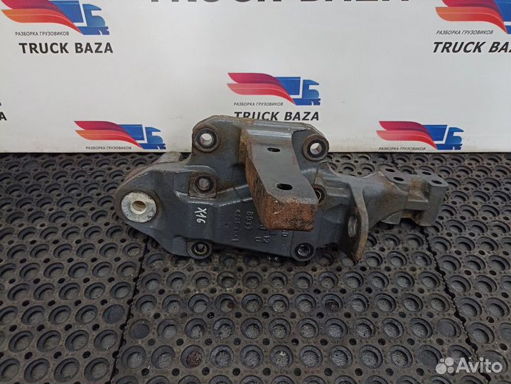 Кронштейн рессоры передней левый