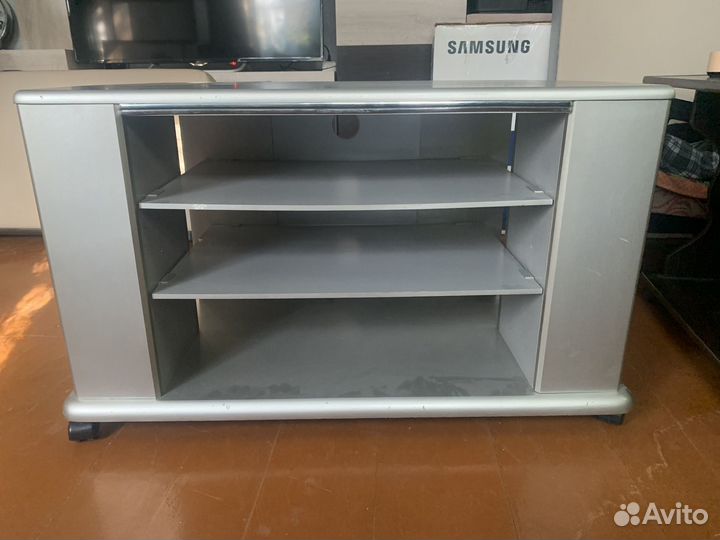 Тумба под телевизор