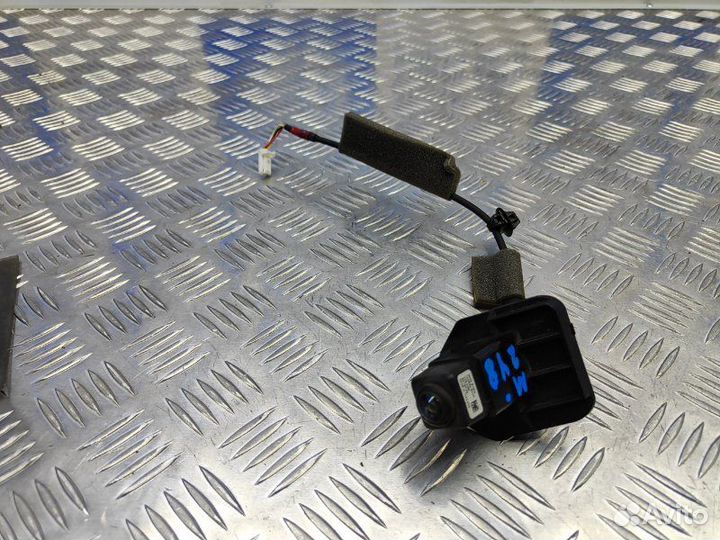 Камера заднего вида Nissan Juke YF15 1.1 HRA2DDT