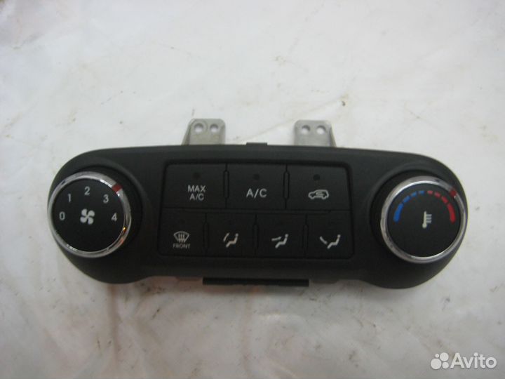 Блок управления отопителем Hyundai ix35