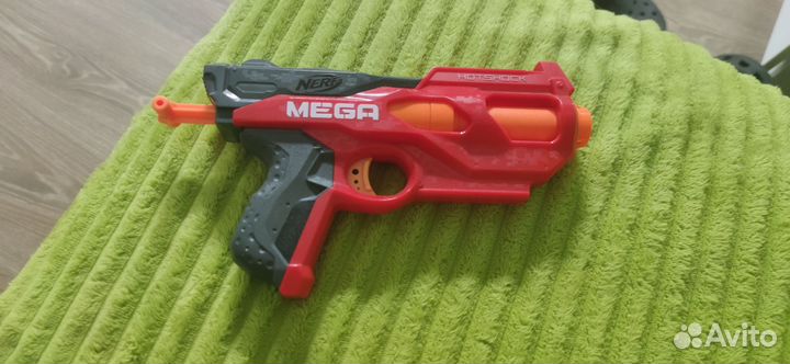 Пистолет Nerf