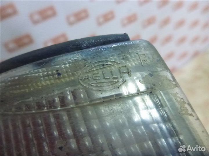 Поворотник передний правый Mercedes-Benz E-Class