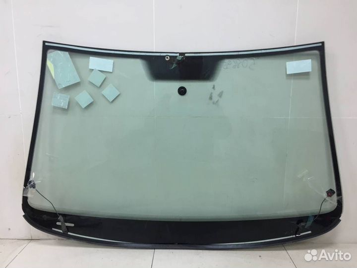 Стекло лобовое ветровое Volkswagen Passat B6 2005