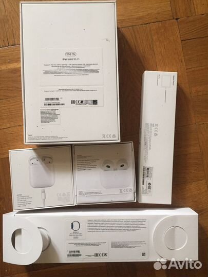 Коробки от airpods magsafe, iwatch