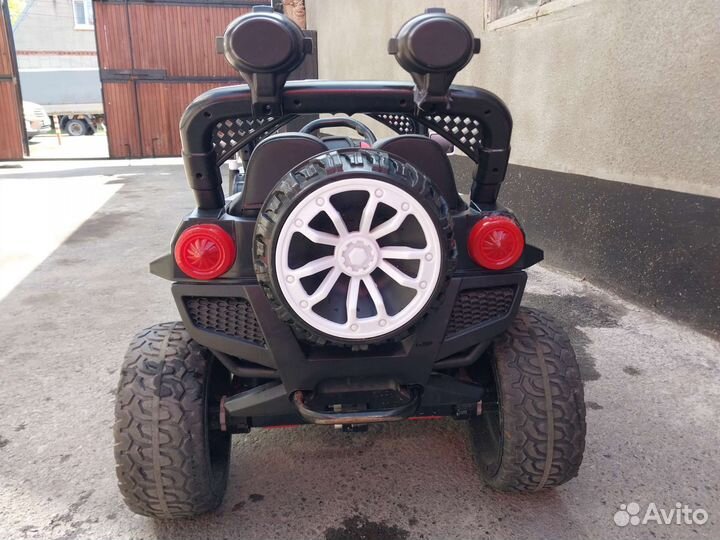Электрический автомобиль детский