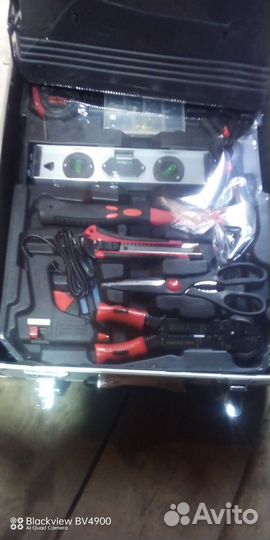 Продам универсальный набор ключей