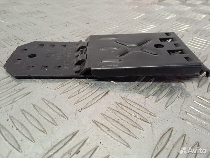 Б/У Противоткатный упор Volkswagen Touareg 7L6 AXQ