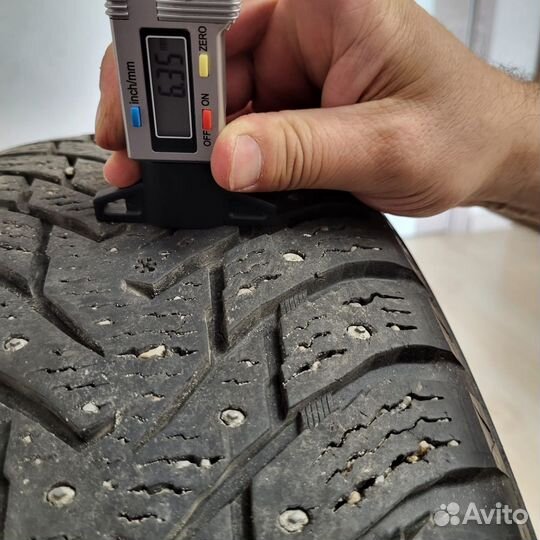 Nokian Tyres Hakkapeliitta 8 SUV 225/65 R17 106T