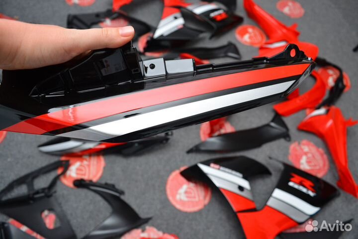 Suzuki gsxr 1000 L1 2009-2016 пластик