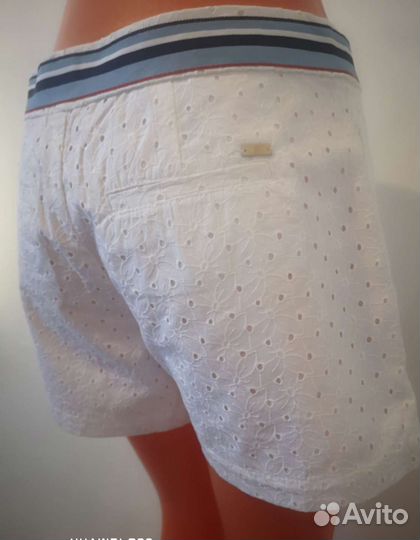 Новые шорты Tommy Hilfiger 46 р-р