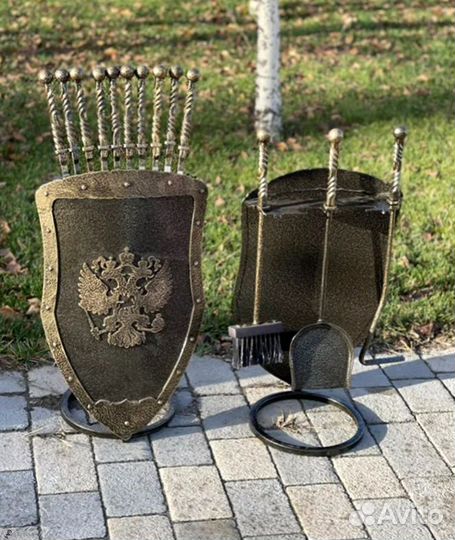 Подставка под шампуры Щит