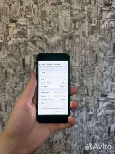 Телефон iPhone SE 2020 64gb