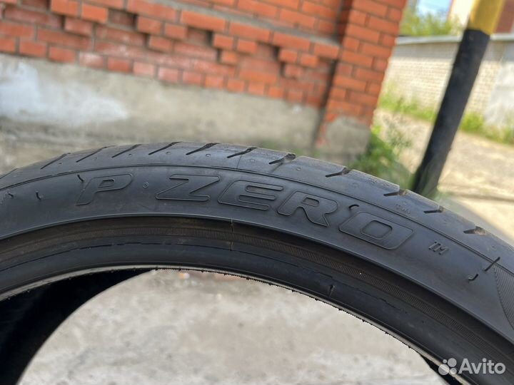 Pirelli P Zero 245/35 R20