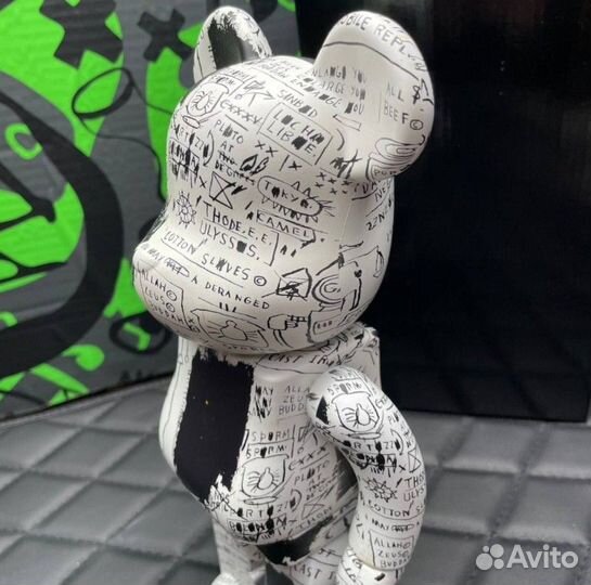 Игрушка Bearbrick Jean-Mishel Basquiat 28 см 400%