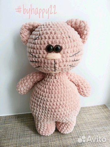 Кот из плюшевой пряжи