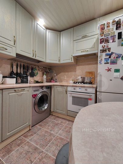 2-к. квартира, 42,6 м², 1/9 эт.