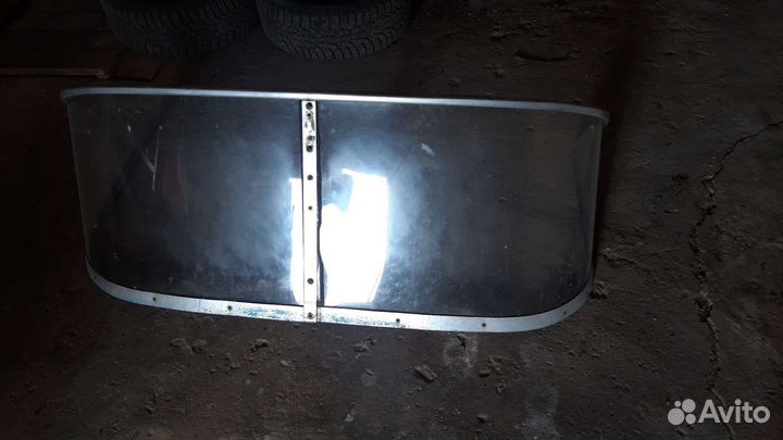 Ветровое стекло на казанку 5м