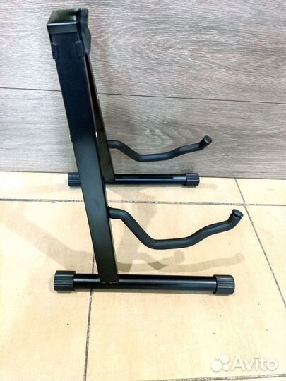 Подставка для гитары