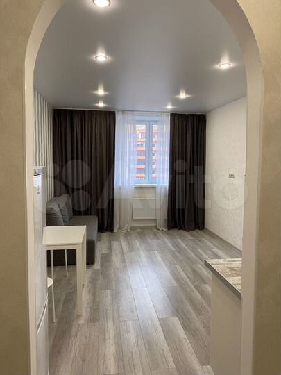 2-к. квартира, 37 м², 22/25 эт.