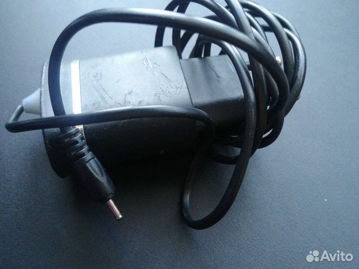 Зарядное устройство