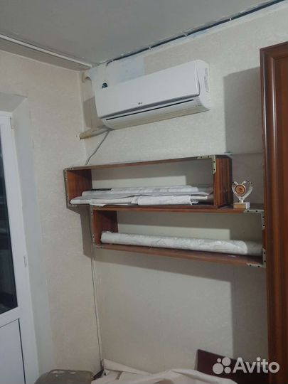 Книжные полки