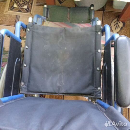 Инвалидное кресло
