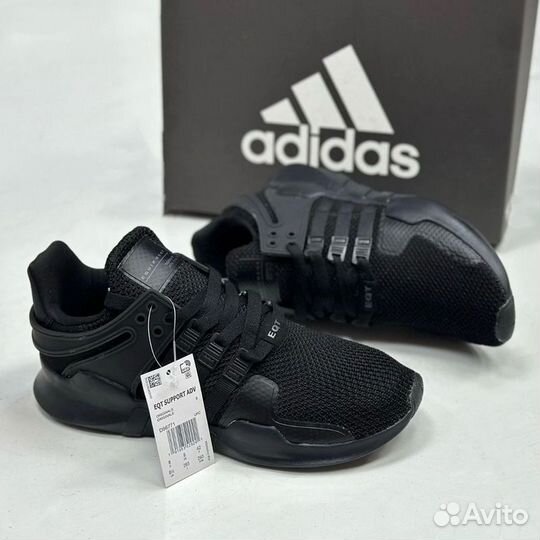 Кроссовки adidas