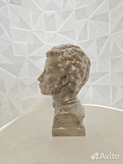 Бюст Пушкина силумин