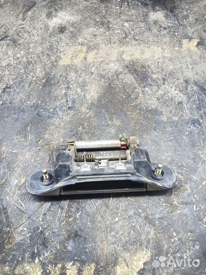 Ручка двери передняя правая nissan cube az10