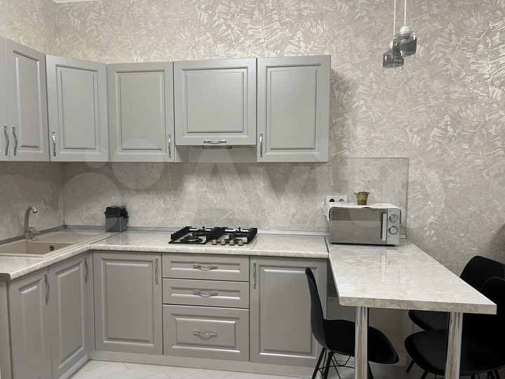 3-к. квартира, 80 м², 9/19 эт.