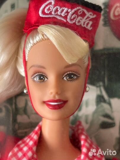 Barbie Coca Cola 1998 nrfb Барби официантка Кола