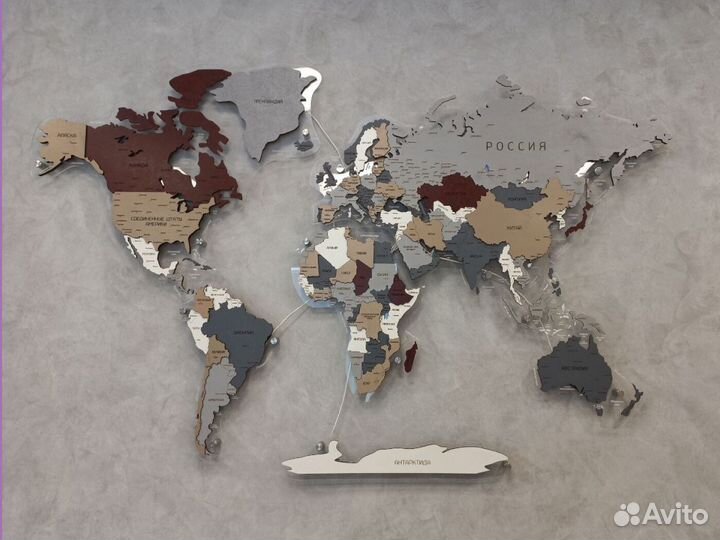 Карта мира из дерева на стену