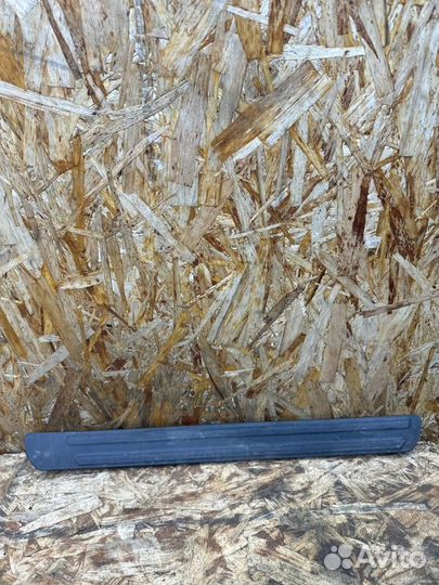 Накладка порога внутренняя передняя левая Audi Q7