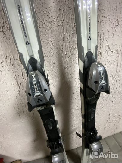 Горные лыжи,ботинки,шлем