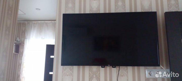 Телевизор TCL 32s5400a