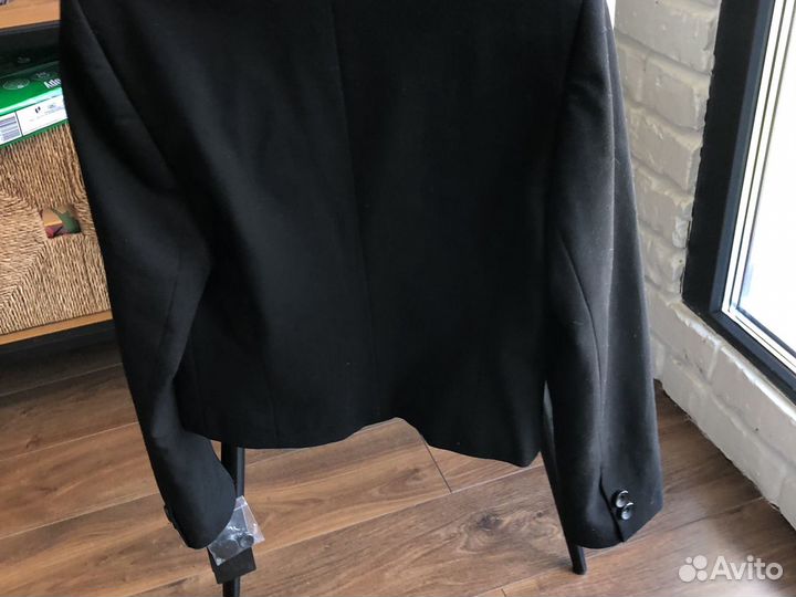 Пиджак (жакет) новый 134р