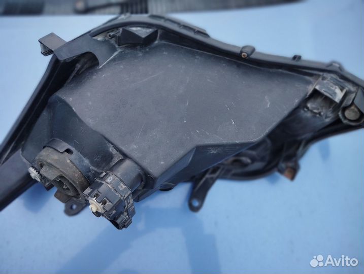 Фара правая Fielder 164